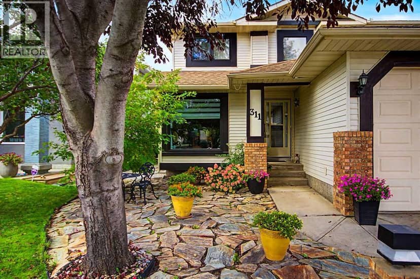 311 Douglasbank Green SE, Calgary, photo 2