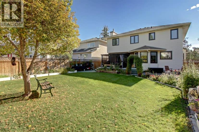 311 Douglasbank Green SE — photo 36 of 40