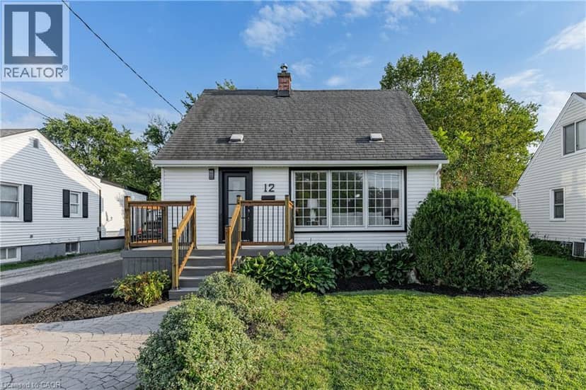 12 ADMIRAL Road — photo 3 of 40