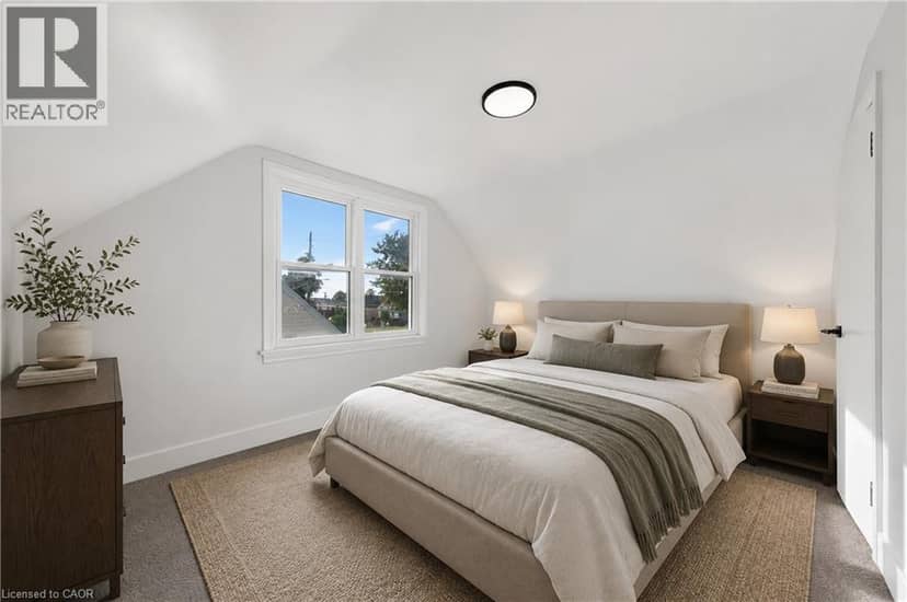 12 ADMIRAL Road — photo 32 of 40