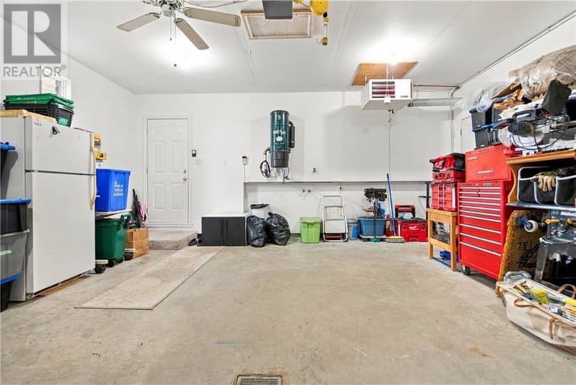 4338 Chateau — photo 24 of 29