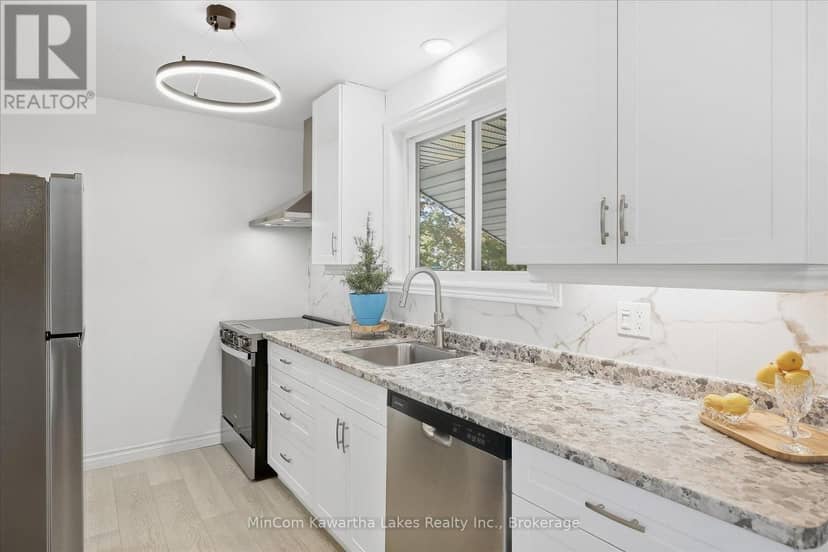 398 Applegrove Avenue — photo 12 of 40