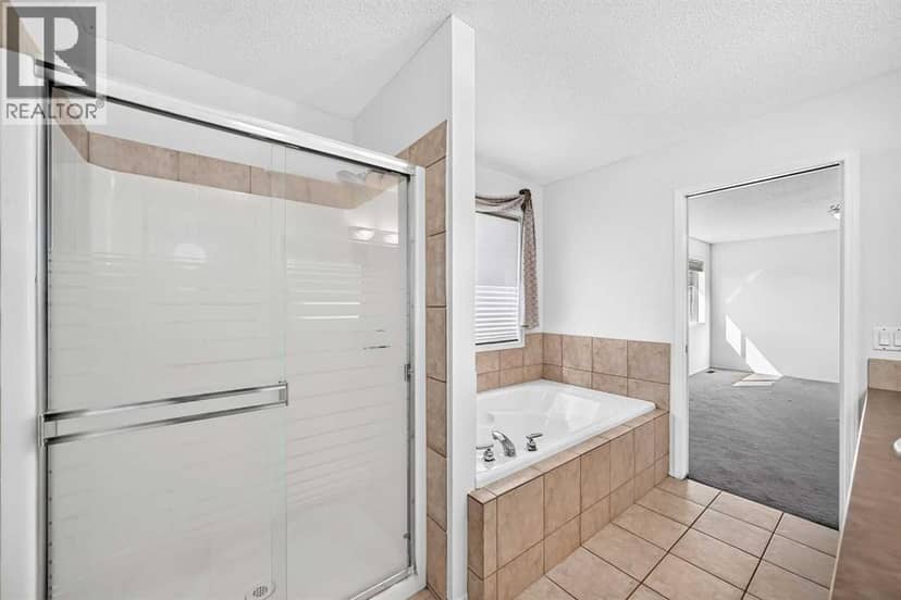 186 Panamount Drive NW — photo 18 of 30