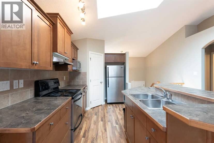 27 Fairmont Road S — photo 10 of 40