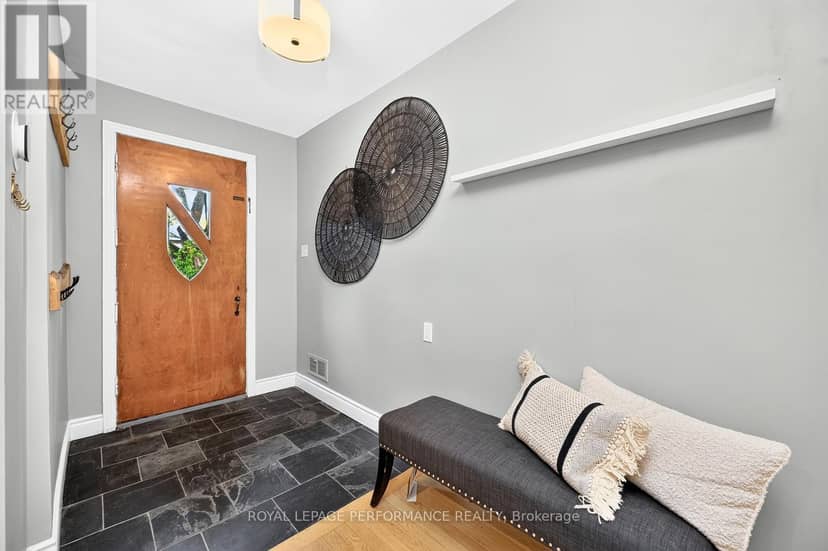 140 Begonia Avenue, Ottawa, photo 3