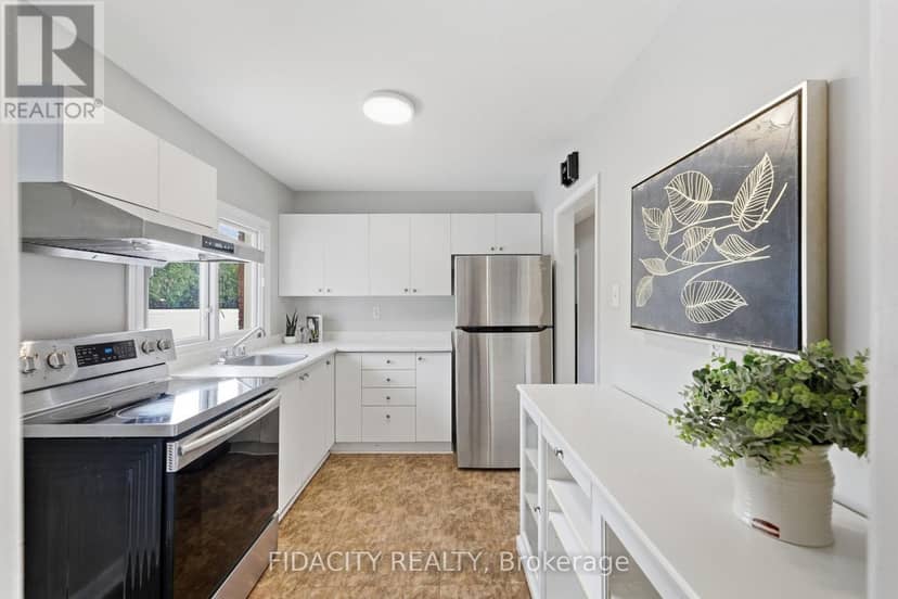 34 Stinson Avenue — photo 12 of 29