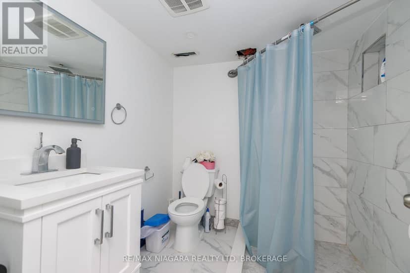 33 Colonel Lyall Street — photo 25 of 29