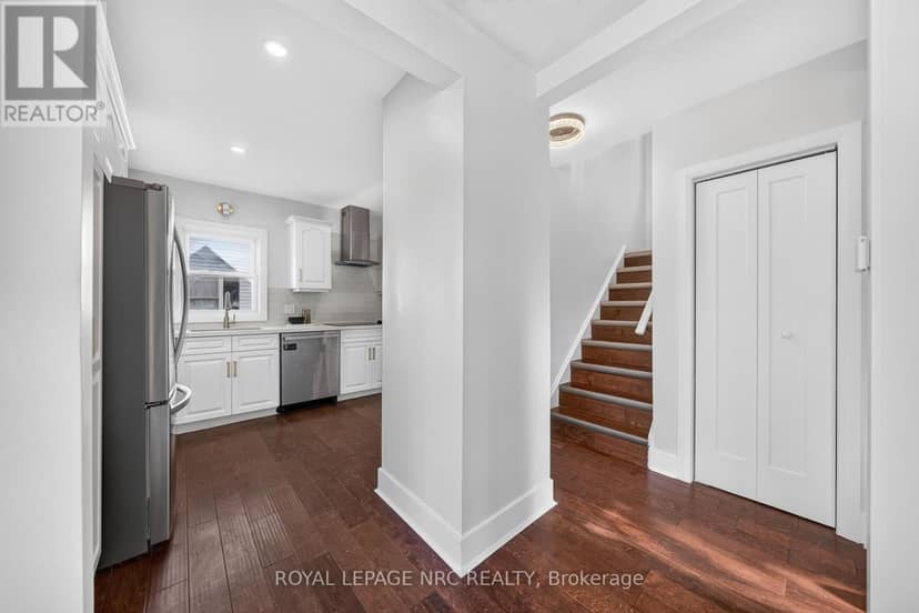 12 Admiral Road — photo 17 of 40
