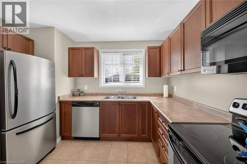 7 POWELL Lane — photo 10 of 39