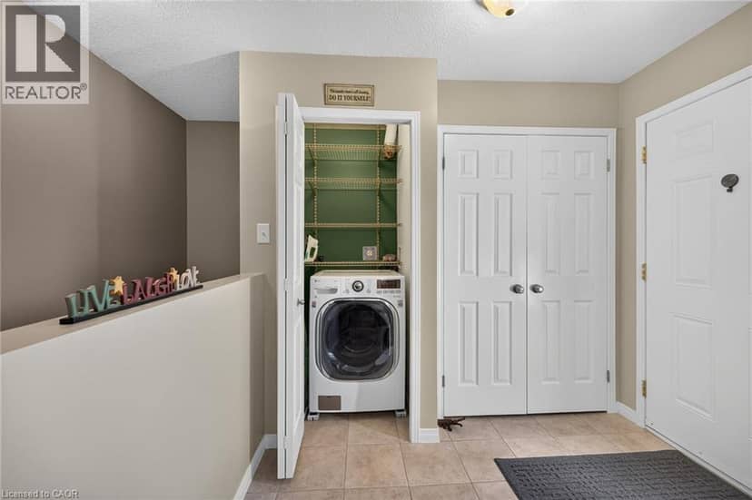 7 POWELL Lane — photo 26 of 39
