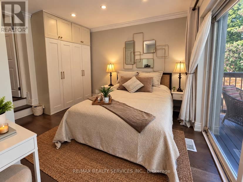 21 McIntosh Avenue — photo 12 of 35