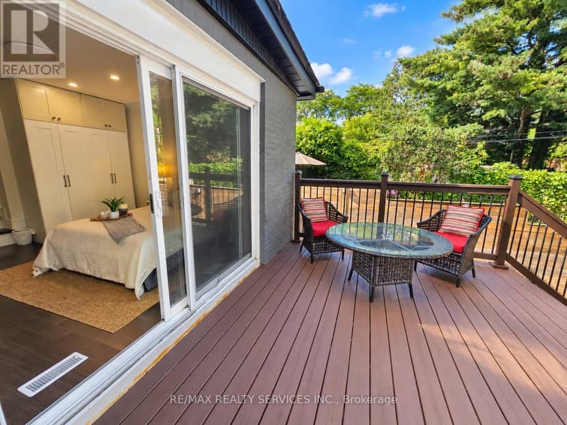 21 McIntosh Avenue — photo 20 of 35