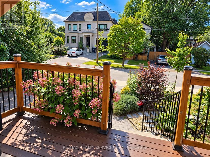 21 McIntosh Avenue, Toronto, photo 3