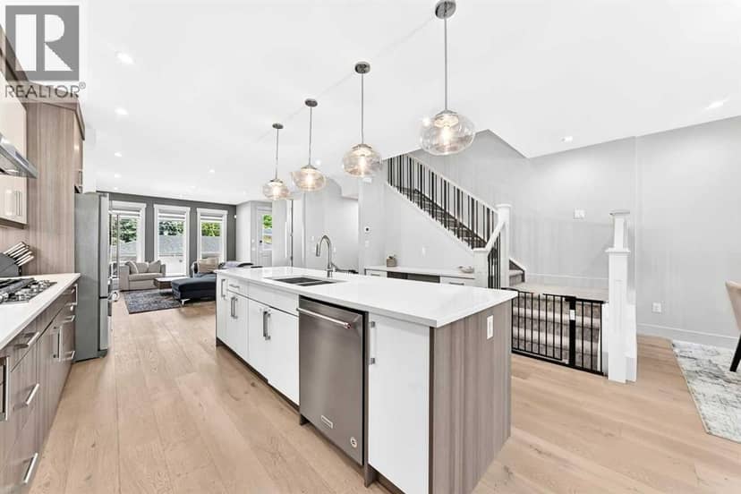218 26 Avenue NW, Calgary, photo 8