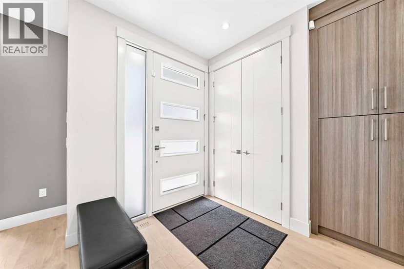 218 26 Avenue NW, Calgary, photo 2