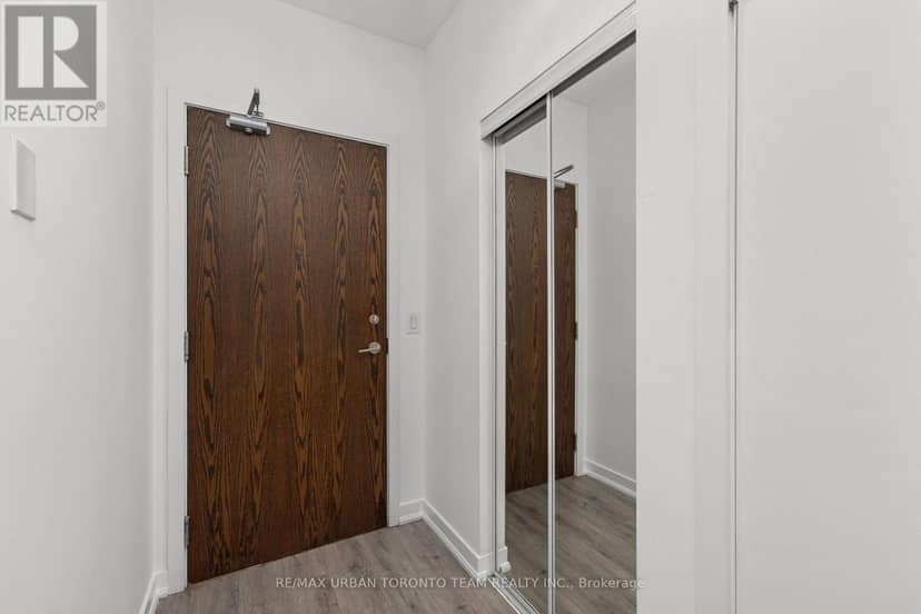 514 - 260 Sackville Street — photo 22 of 37