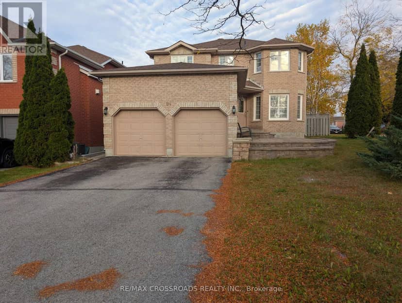 94 Violet Street, Barrie, photo 2