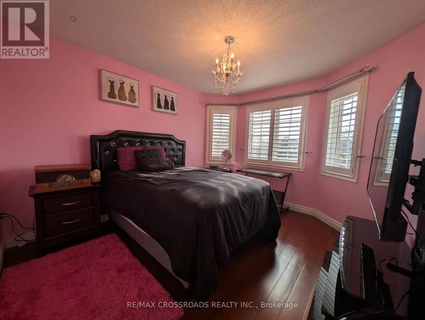 94 Violet Street — photo 28 of 35