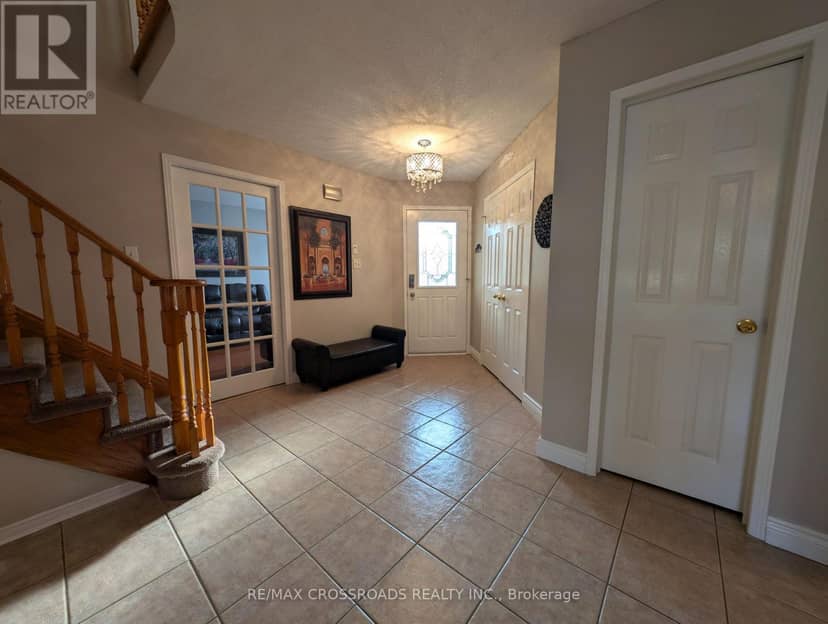 94 Violet Street, Barrie, photo 3