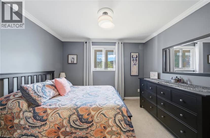 16 REDWOOD Court — photo 18 of 40