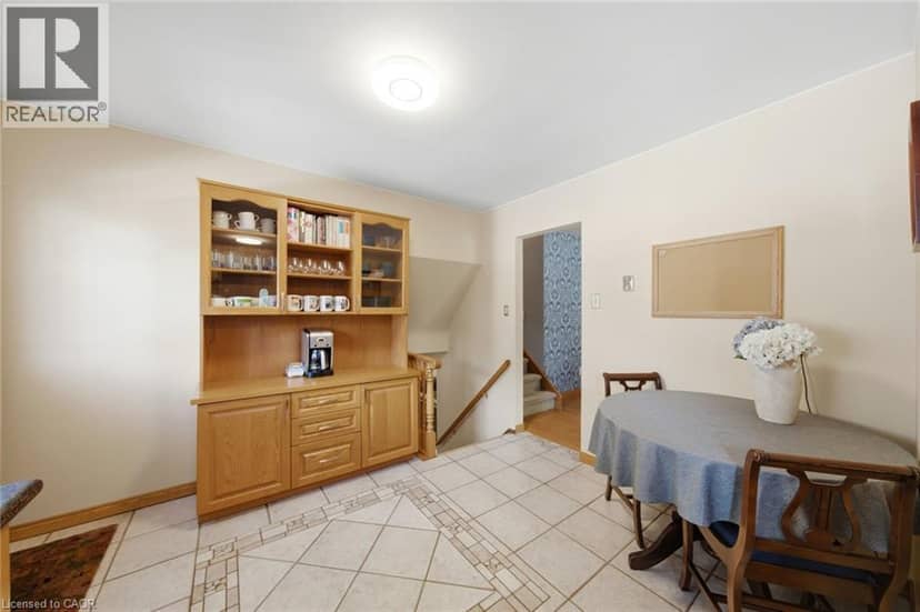 16 REDWOOD Court, Stoney Creek, photo 7