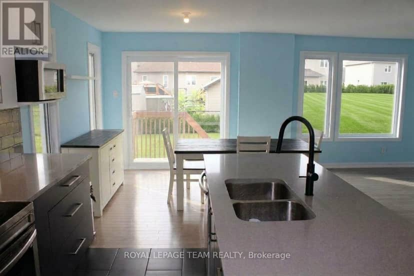 510 Chambord Street E, Alfred and Plantagenet, photo 7