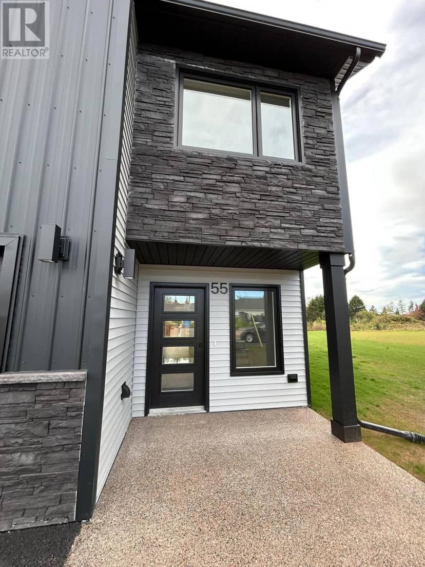 55 Airfield Court, West Royalty, photo 2