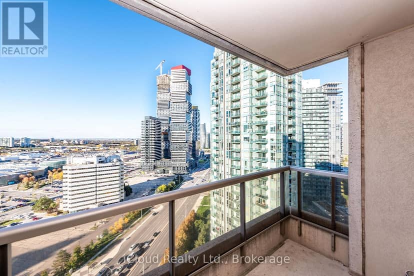 2521 - 3888 Duke Of York Boulevard — photo 14 of 40