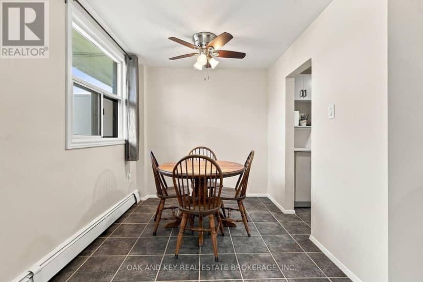 302 - 931 Wonderland Road S — photo 15 of 40