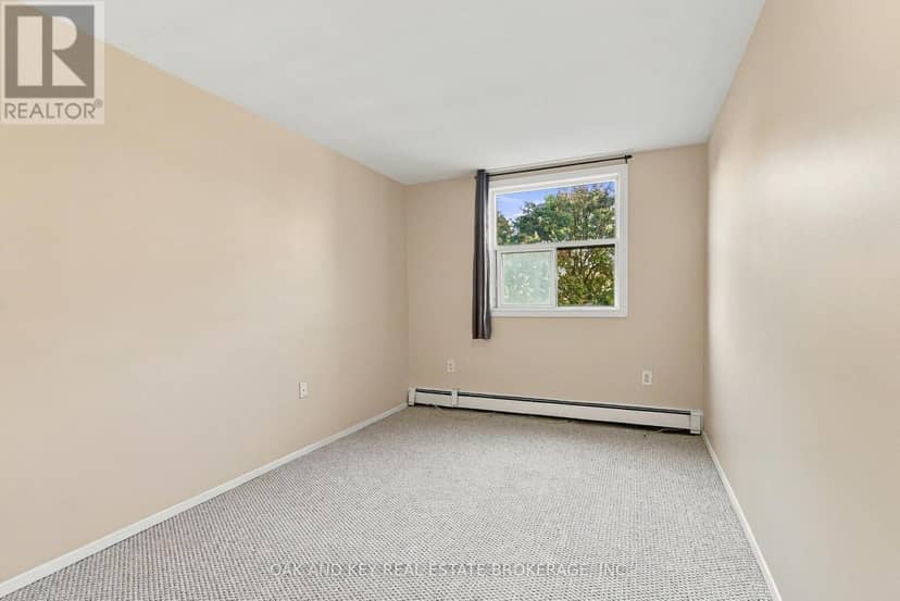 302 - 931 Wonderland Road S — photo 27 of 40