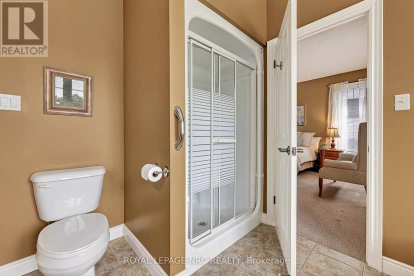 400 Lakeview Drive — photo 22 of 40