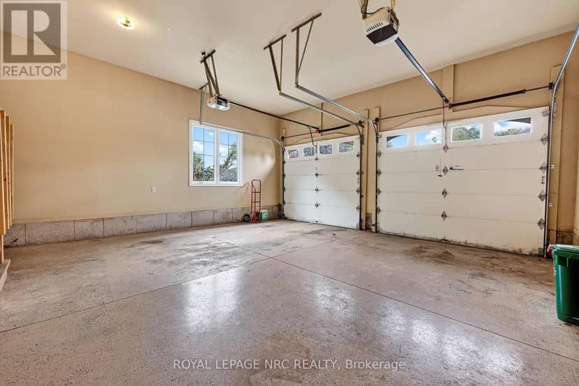 400 Lakeview Drive — photo 28 of 40