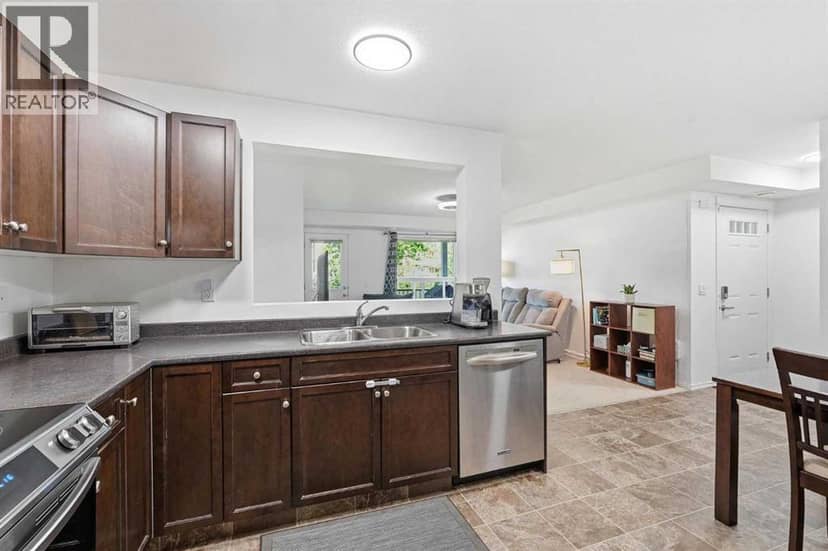 400, 8 Bayside Place, Strathmore, photo 8