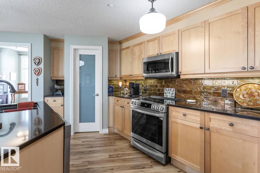 #1103 9020 Jasper Av NW — photo 14 of 40