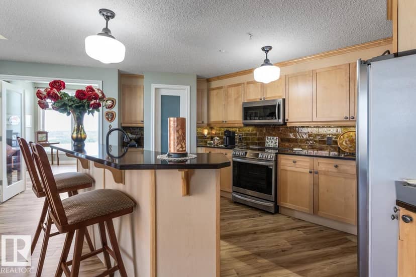 #1103 9020 Jasper Av NW — photo 13 of 40
