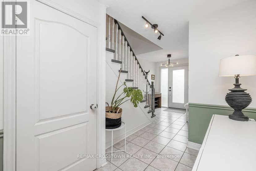 76 Breeze Drive, Bradford West Gwillimbury, photo 3