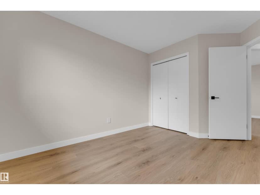 3527 44A AV NW — photo 15 of 29