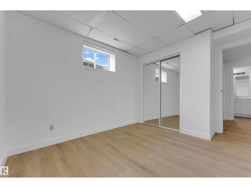 3527 44A AV NW — photo 24 of 29