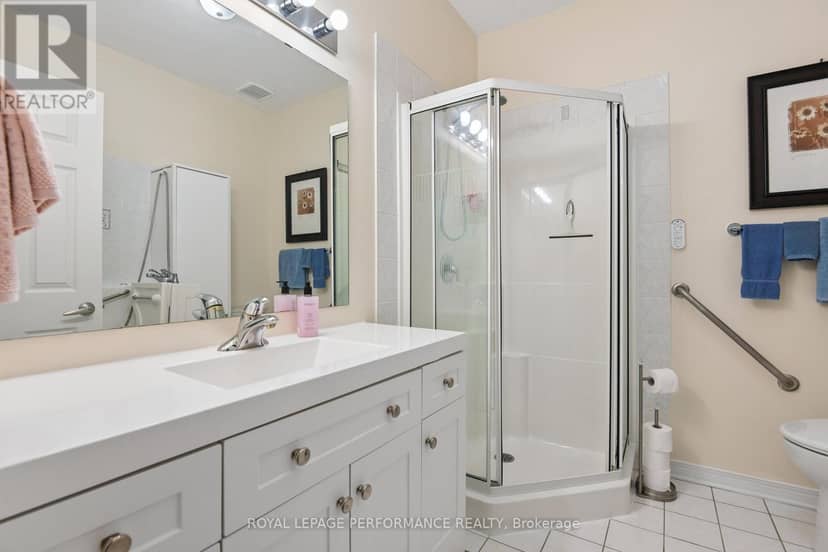 14 Windeyer Crescent — photo 19 of 38