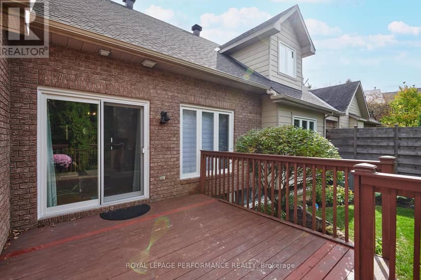 14 Windeyer Crescent — photo 32 of 38