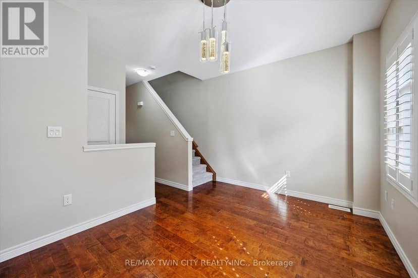 4 Cheltenham Mews — photo 11 of 37