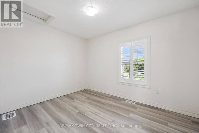 4 Cheltenham Mews — photo 15 of 37