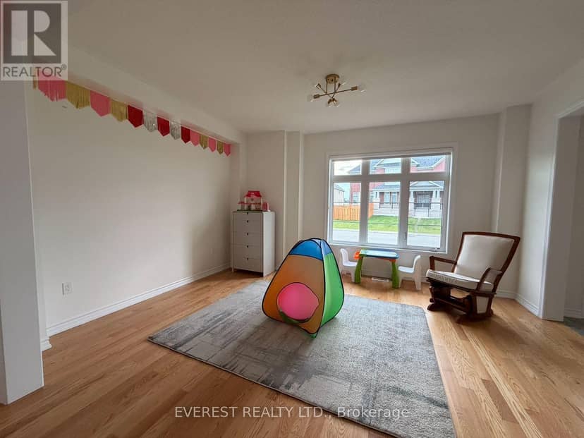 1105 Cole Street — photo 10 of 39