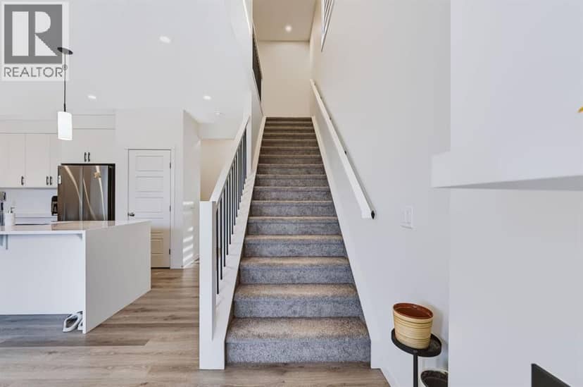 529 Chelsea Gardens — photo 15 of 38