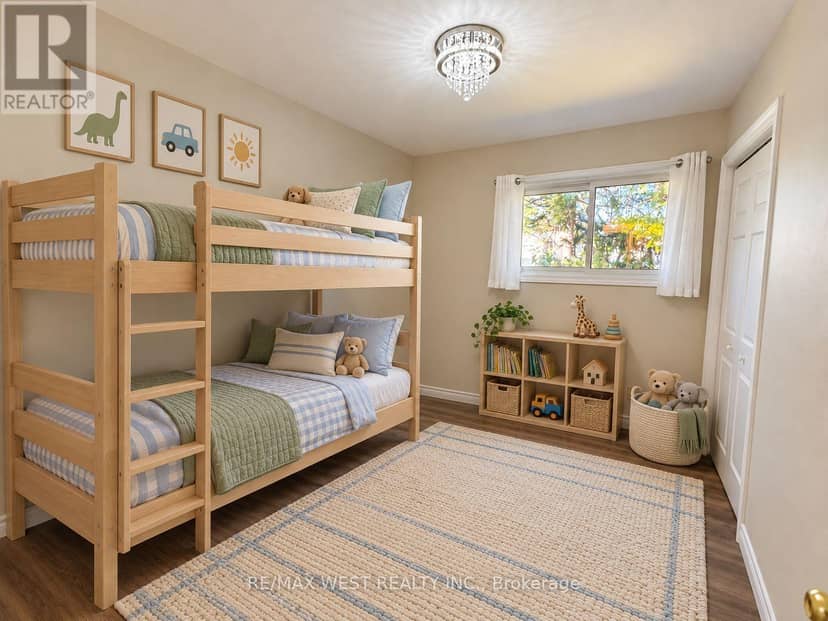101 Lorne Street — photo 15 of 34