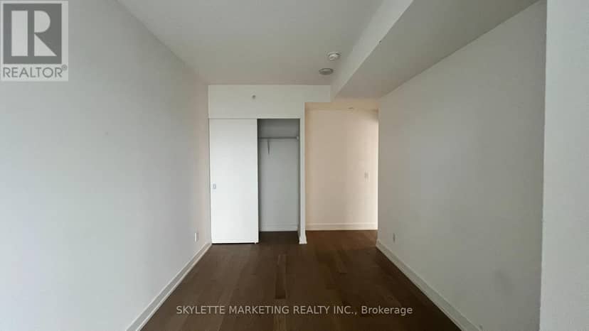 617 - 25 Richmond Street E — photo 11 of 40