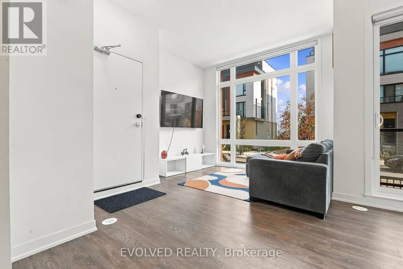 209 - 8 Steckley House Lane, Richmond Hill, photo 4