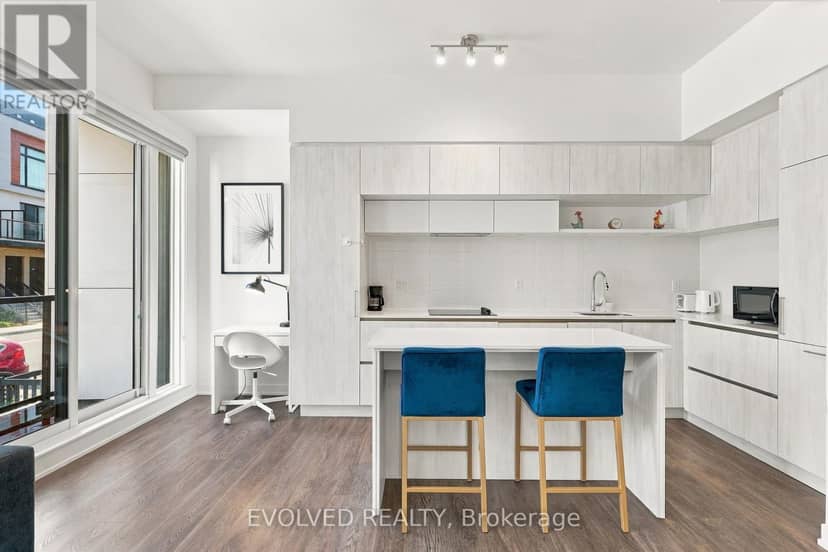 209 - 8 Steckley House Lane, Richmond Hill, photo 8