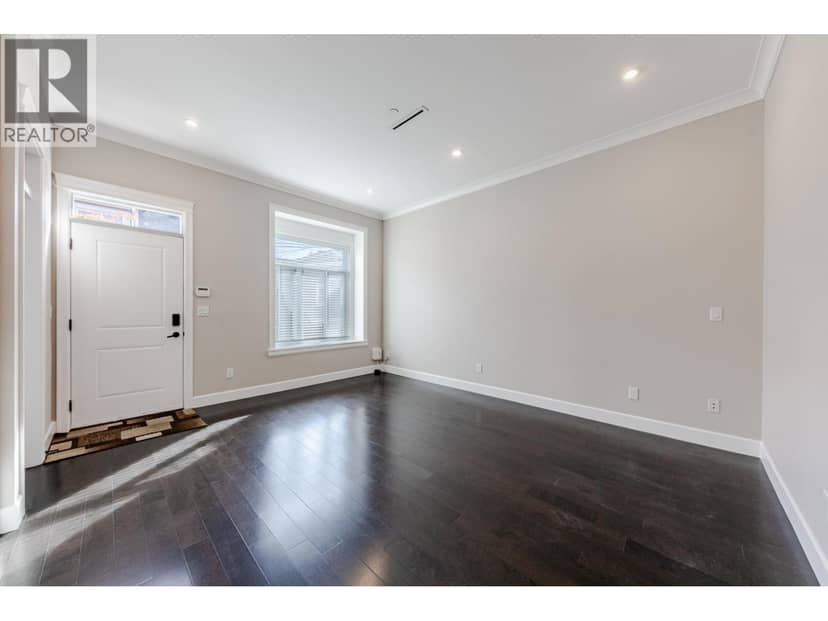 5506 College Street — photo 12 of 37