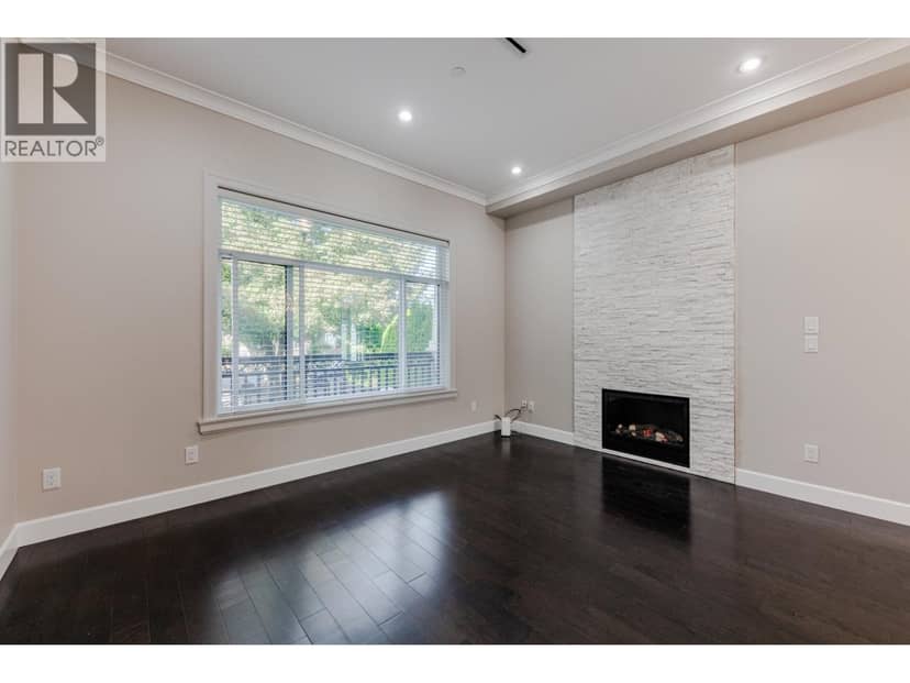 5506 College Street, Vancouver, photo 5